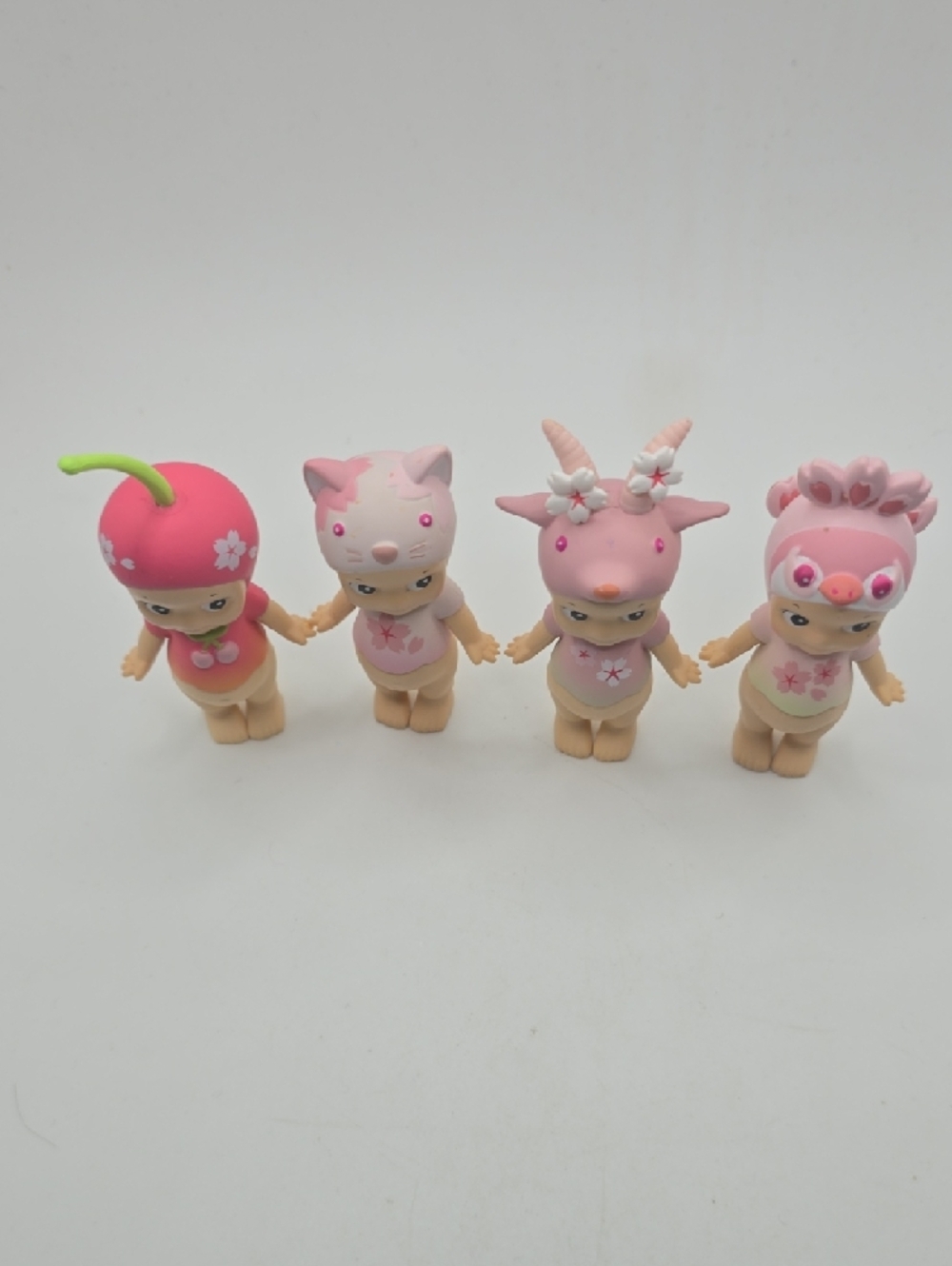 Authentic Sonny Angel Cherry Blossom Series Mini Fig - Picture 2 of 5